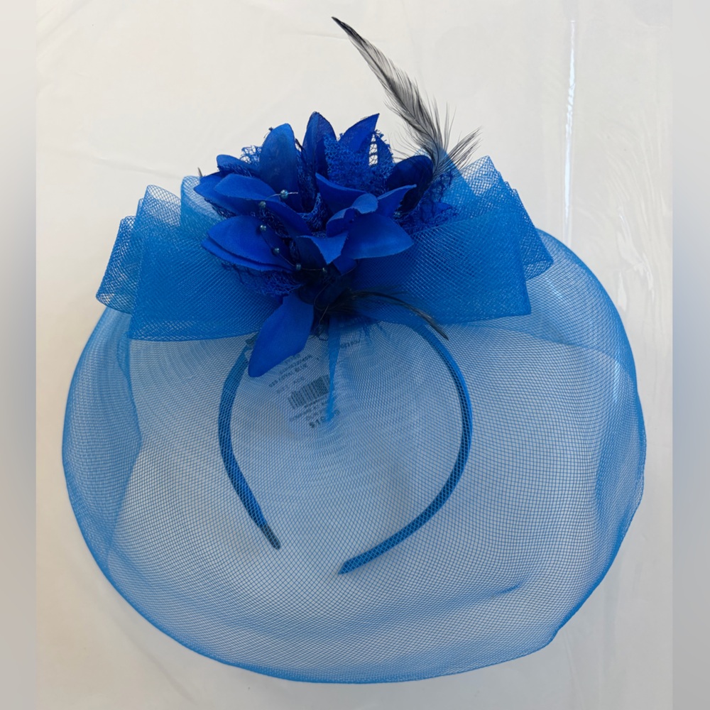 NWT Blue Floral Mesh Fascinator Headband With Floral & Feather Accents